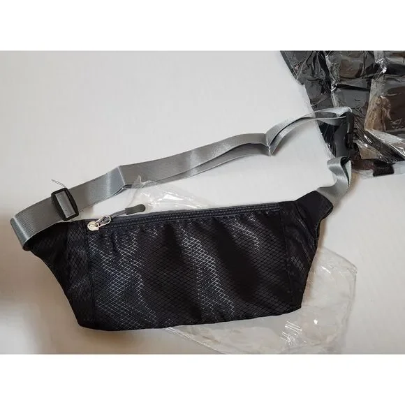 New Fanny Pack + 3 Sleep Masks Travel Comfort Bundle - Picture 4 of 4